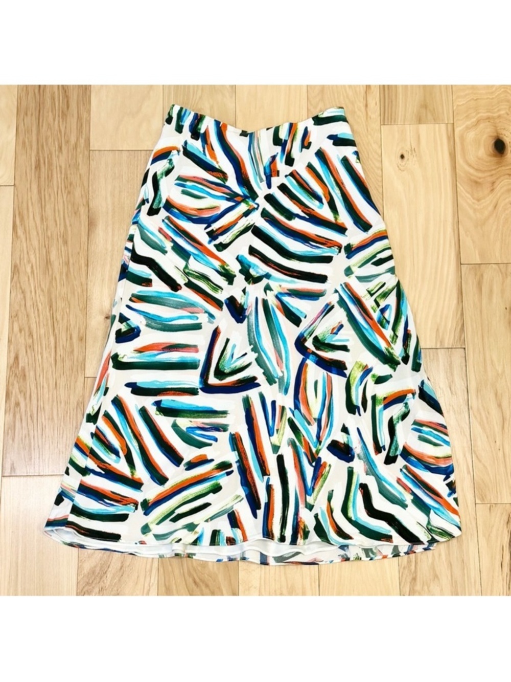 LIKE NEW MM Lafleur Women’s The Orchard Skirt - City Lights Print Washable Silk
